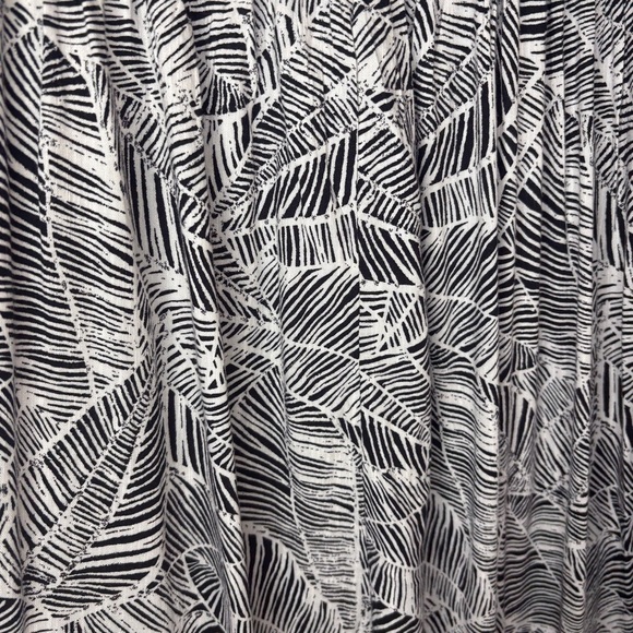 NWT Old Navy Black and White Palm Print Cami Jumpsuit Size XXL - Picture 8 of 12